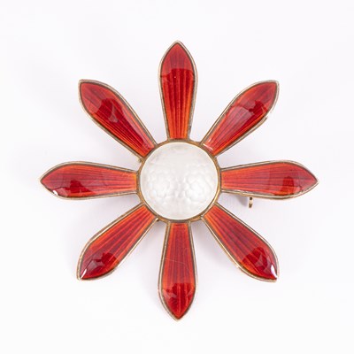 Lot 24 - A Norwegian silver and enamel flower brooch