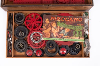 Lot 140 - Meccano outfit no. 10