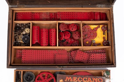 Lot 140 - Meccano outfit no. 10
