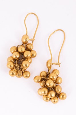 Lot 15 - A pair of 22ct gold earrings