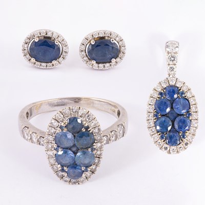Lot 27 - The Diamond Store 18K white gold, sapphire and diamond suite