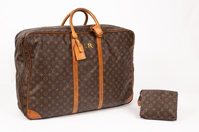 Lot 260 - A Louis Vuitton duffel bag