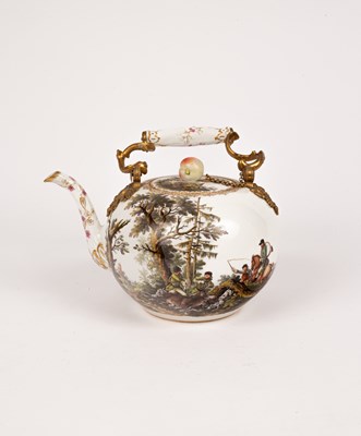 Lot 222 - A Meissen globular kettle