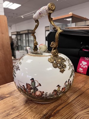 Lot 222 - A Meissen globular kettle